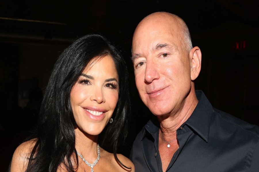 Jeff Bezos Girlfriend Age
